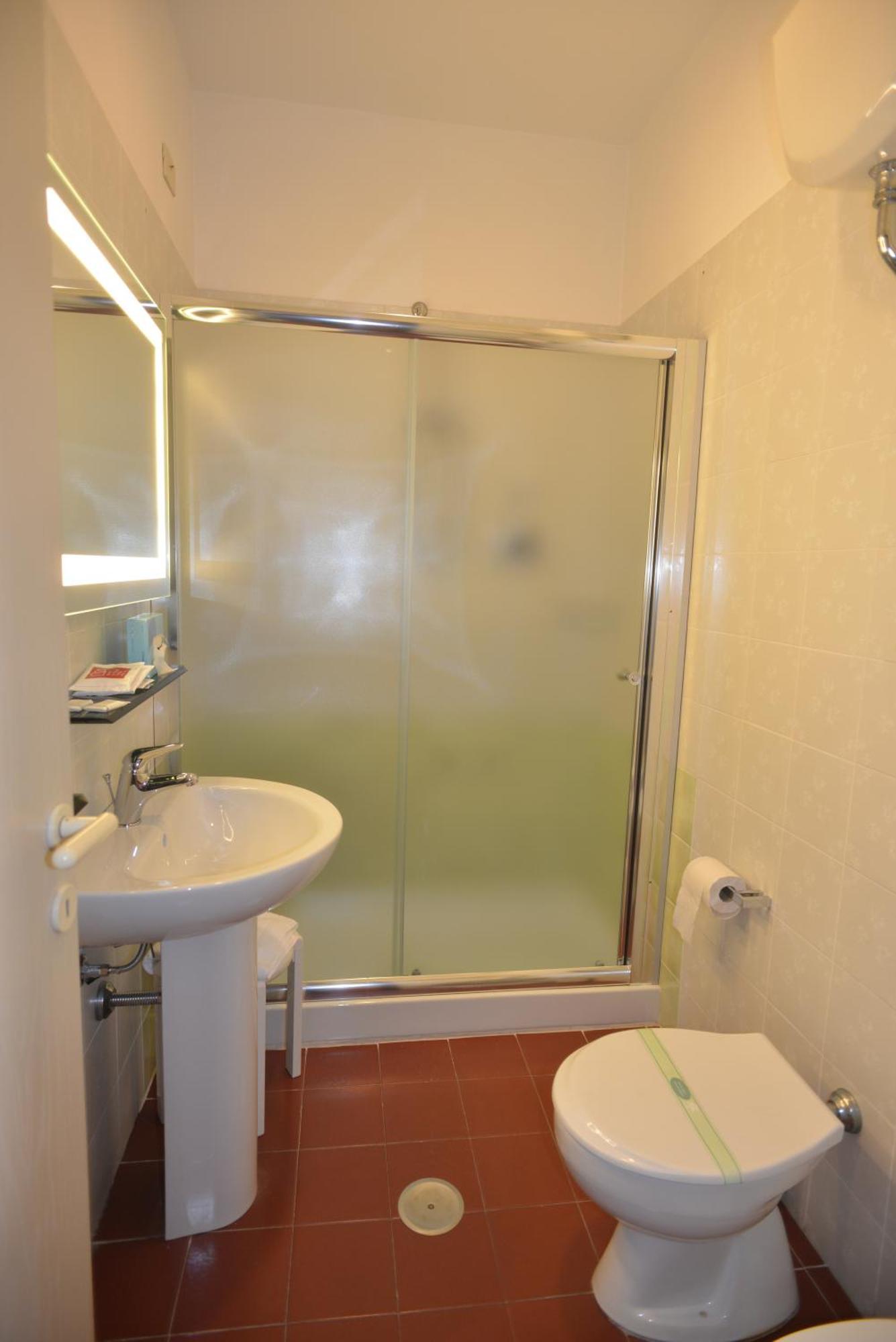 Hotel La Vecchia Cartiera Colle di Val d'Elsa Habitación foto