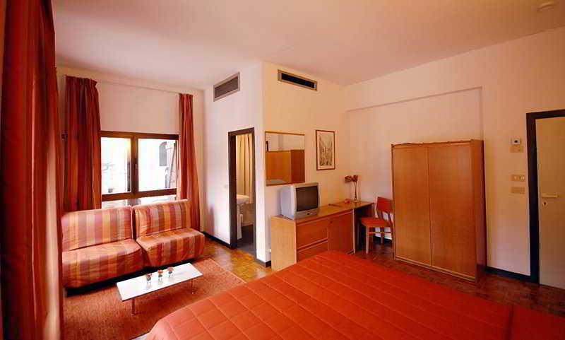 Hotel La Vecchia Cartiera Colle di Val d'Elsa Exterior foto